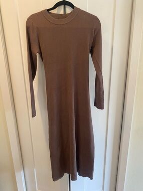 New Evereve Ribbed Long Sleeve Midi Dress in Brown